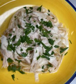 Easy Classic Chicken Fettuccine Alfredo