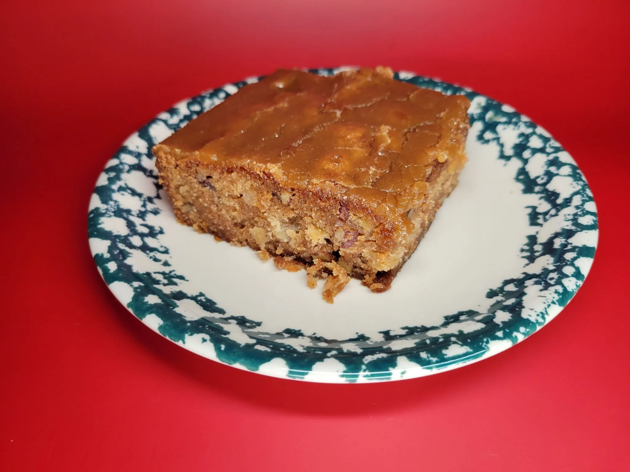 Caramel Apple Pecan Cake