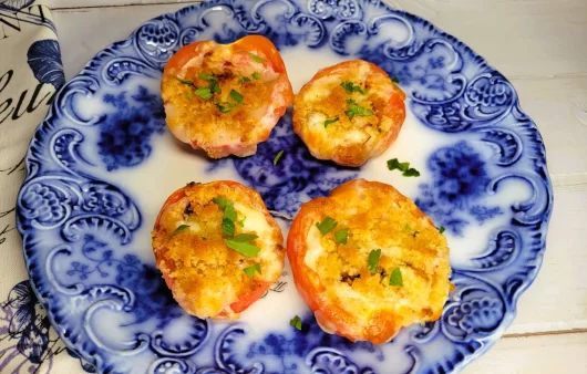 Mozzarella Cheese Baked Tomatoes