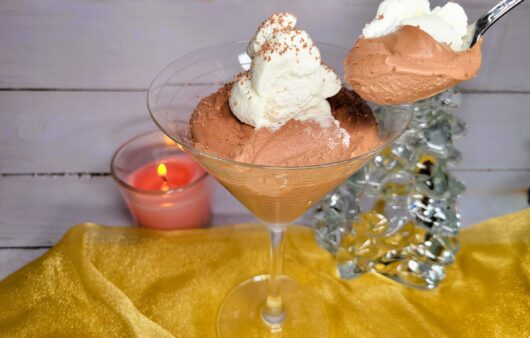 Easy Eggless Chocolate Mousse