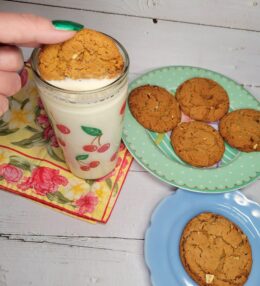 Cherry Almond Cookies