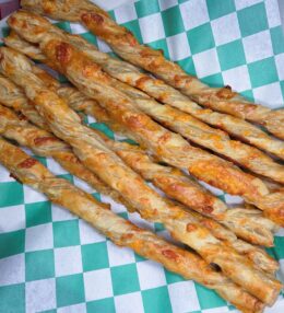 Easy Crispy Cheese Twists