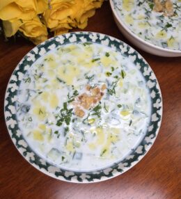 Tarator (Bulgarian Cold Cucumber Soup)