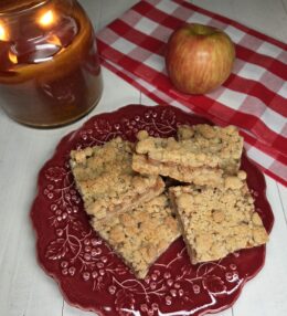 Apple Crumb Cookie Bars